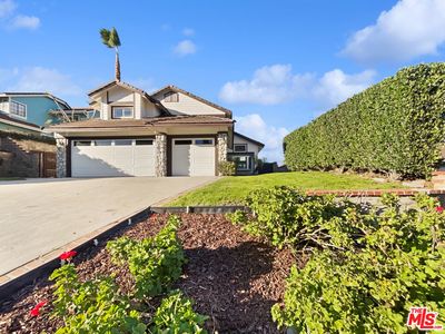 Property at 28547 Heather Ln, Castaic, CA