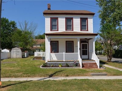 1700 McDaniel St