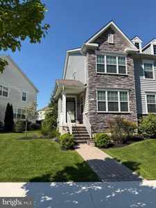 112 Grissom Dr