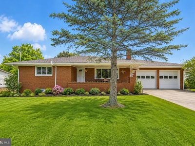102 N Parkview Blvd