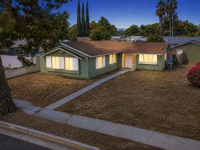 7139 Fallbrook Ave