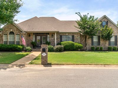 215 Hermitage Dr