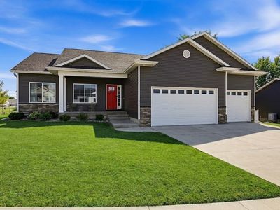 Property at 225 Meadow Breeze Ln, Center Point, IA