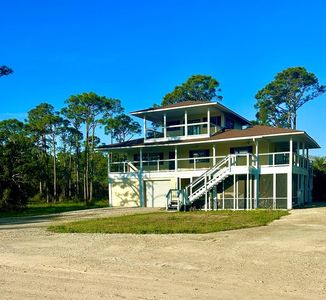 328 Bruce St