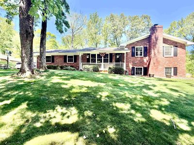 1900 Schlensker Rd