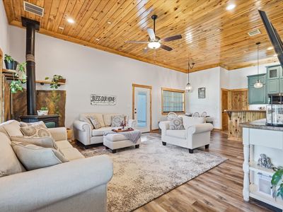 Property at 399 Brindley Rd, Maypearl, TX