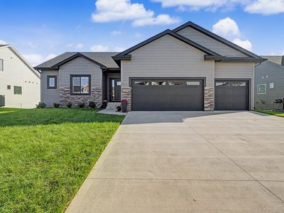 2245 Green Leaf Cir