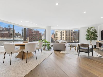 40 E 94th St APT 8A