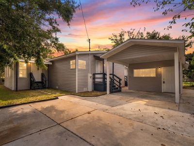 745 Westwood Beach Cir