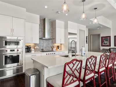 1150 8th St #PENTHOUSE 4