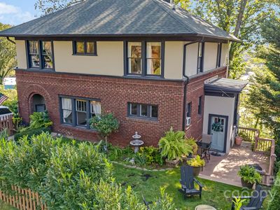 74 Saint Dunstans Cir