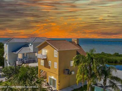 6633 Driftwood Dr