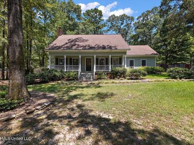 130 Bentley Dr
