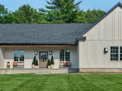 17 Woodland Hill Road