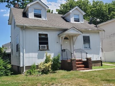 Property at 36 Dunwood Road, Port Washington, NY