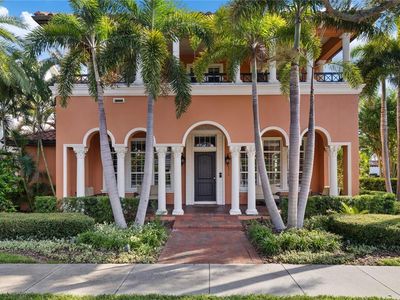 4912 YACHT CLUB