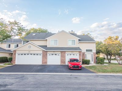 Property at 201 Brittany Dr #A, Streamwood, IL