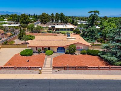 1003 Canterbury Dr