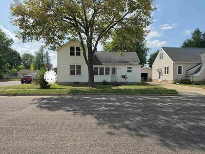 211 12TH STREET NORTH