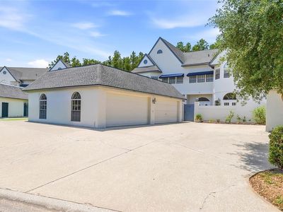 18740 Wimbledon Cir