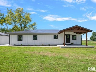 1503 N Mount Zion Rd