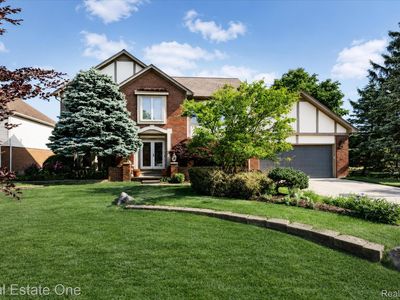 3596 Aynsley Dr