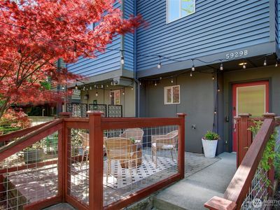 5929 California Avenue SW UNIT B