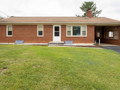 211 George St