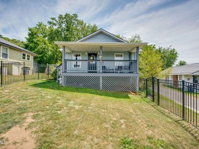 368 Lynn Ave
