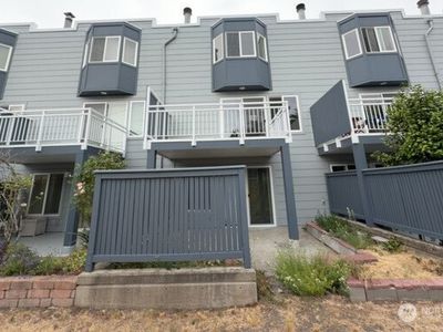 1610 Park Avenue #B3