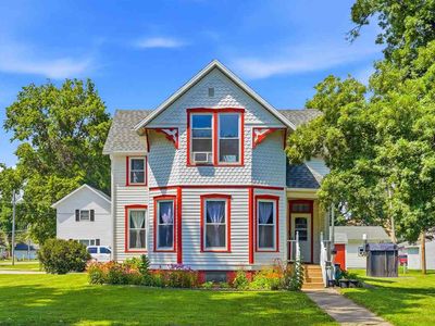 Property at 296 W Adams St, Marengo, IA