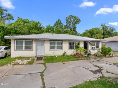 715 W 13th St #12-13