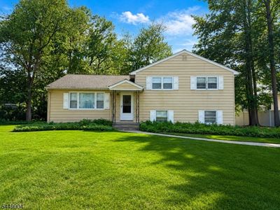 Property at 8 Fay Pl, Summit, NJ