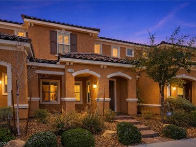 2333 Via Barranca St