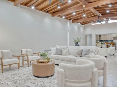 3910 E Calle De Jardin