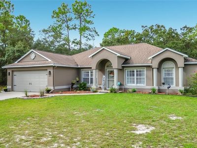 15 PITCAIRN COURT