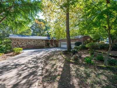 135 Windsor Dr