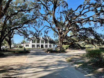 15415 Greenwell Springs Rd