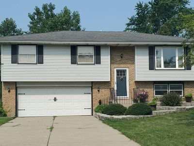 3810 Kingsway Dr