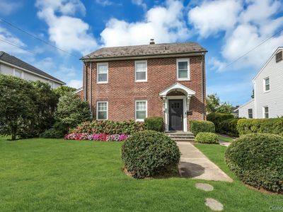 42 Nassau Avenue
