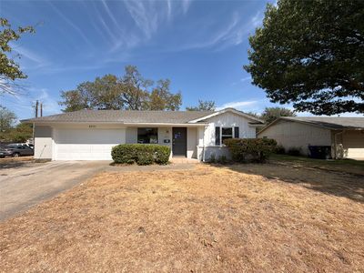 2331 Royal Dr