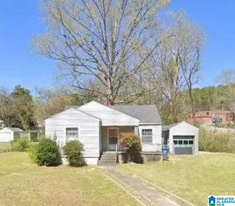 Property at 1521 E 10th St, Anniston, AL