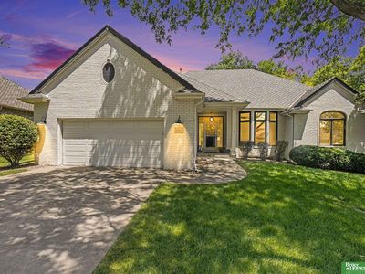 5801 S 119th Plz