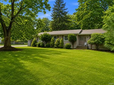 61 S Airmont Road