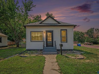 Property at 119 N Pleasant St, Canton, SD