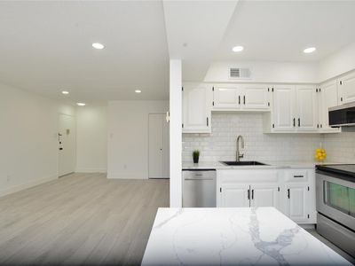 1680 Herault Pl APT F