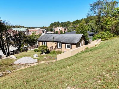105 Oakley St
