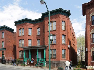 196 Park Street