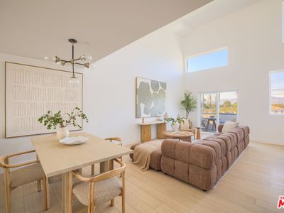 11218 W Victory Blvd #4