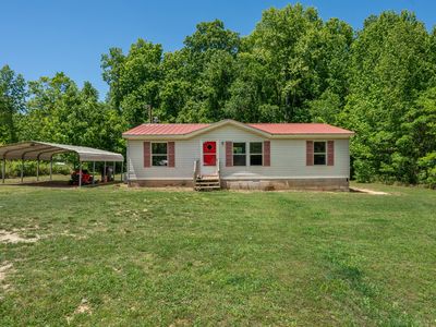 5723 Highway 48 N